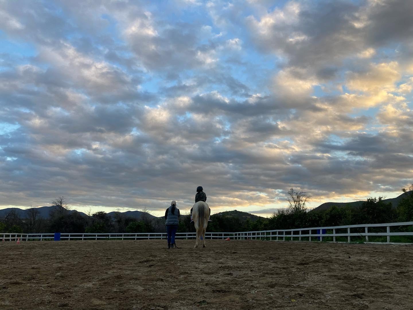 Clase de equitación al atardecer, Centro Ecuestre Curacaví